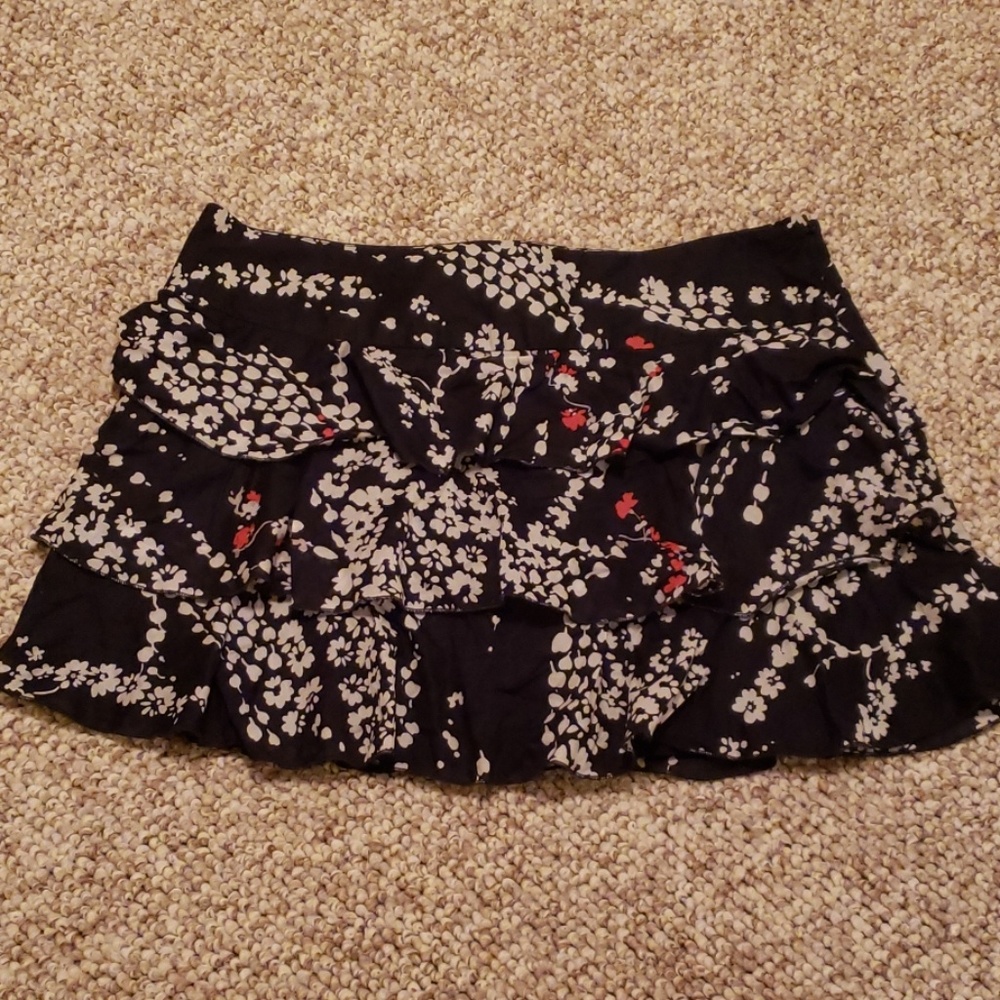 Ruffled EXPRESS skirt, new without tags.